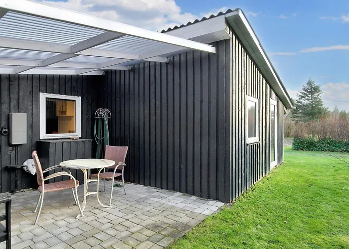 4 Person In Grevinge-by Traum Grevinge